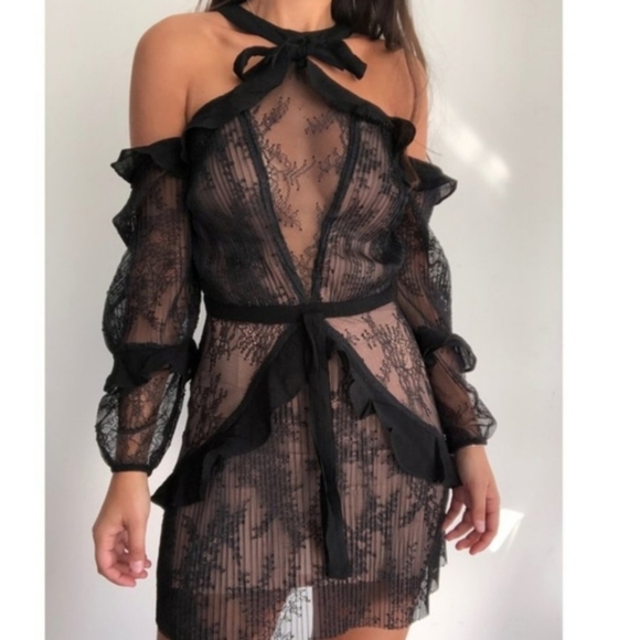 For Love And Lemons Dresses & Skirts - FOR LOVE & LEMONS MARGOT OFF SHOULDER LACE DRESS